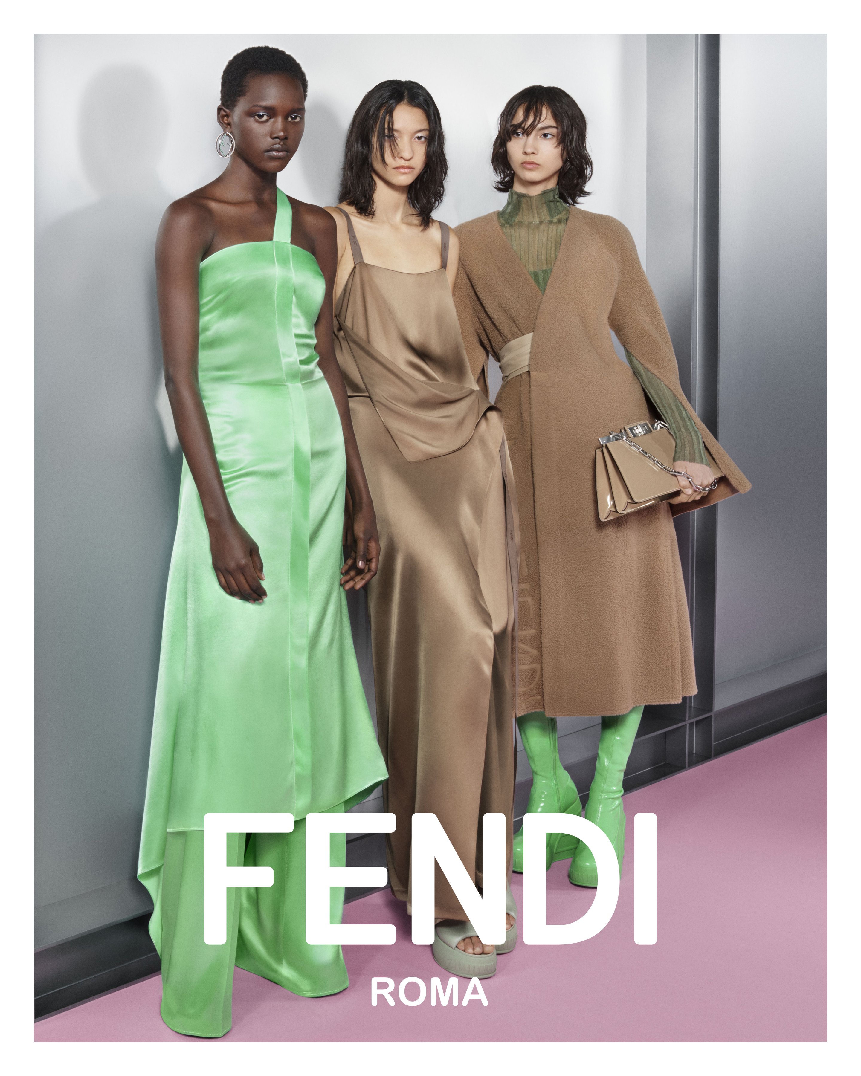 04_FENDI_SS23_ADV_Campaign.width-2880_obHWIdTO4CGvkOgT.jpg