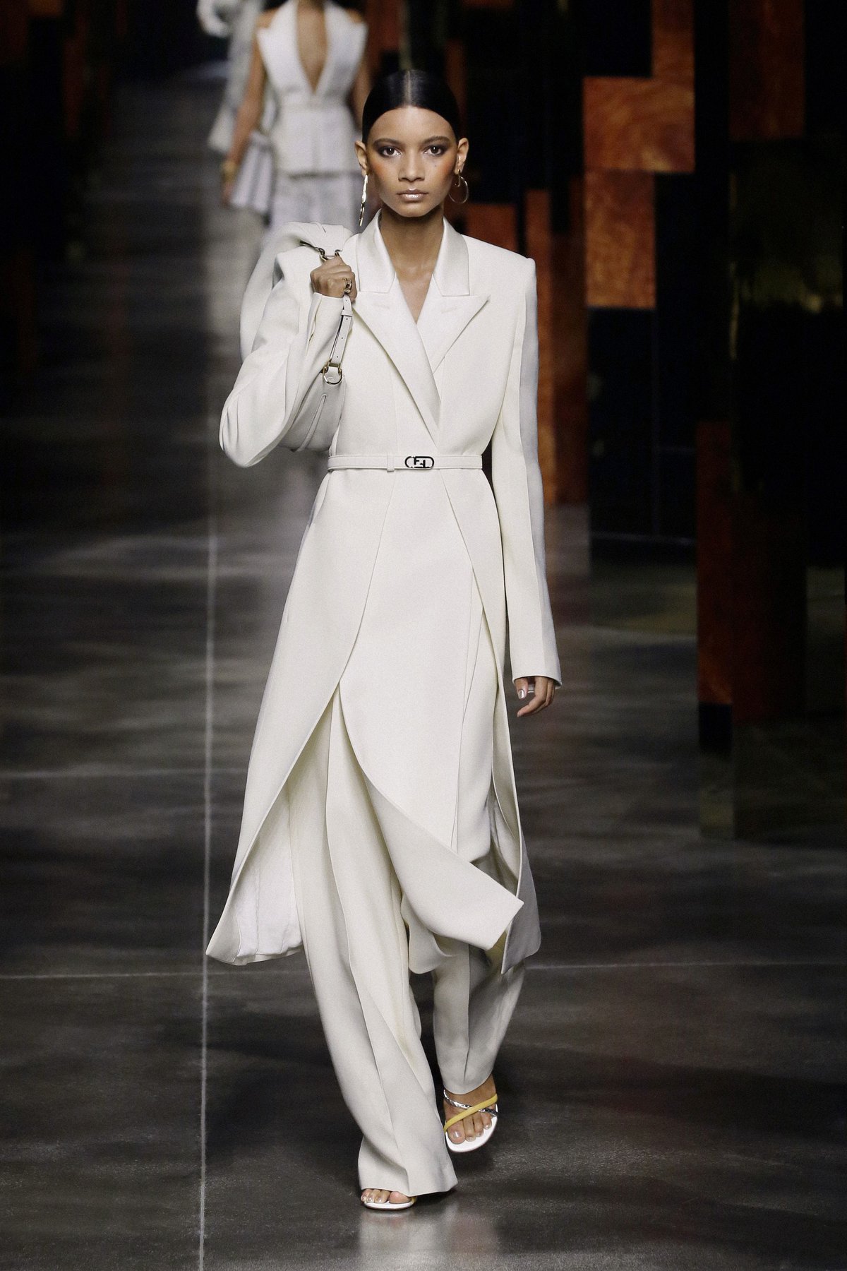 FENDI_SS22_WOMENSWEAR_049.