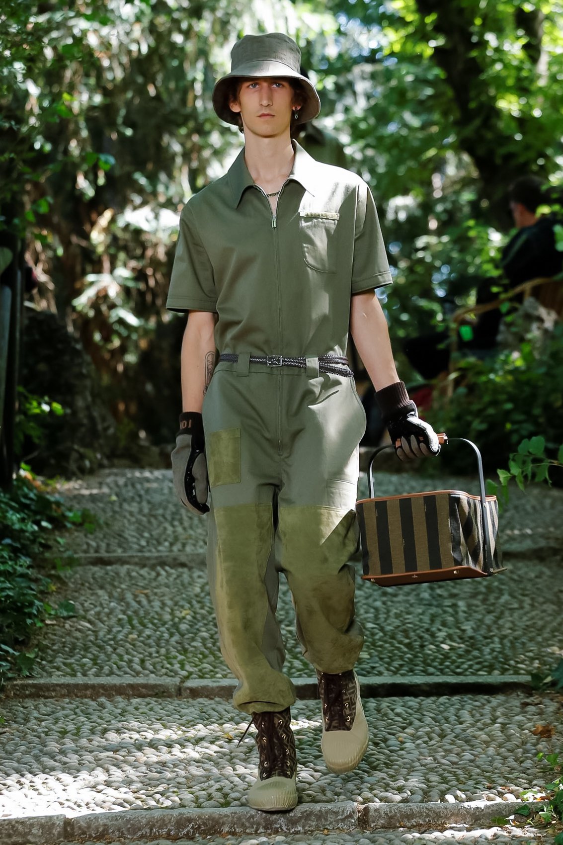 Fendi hotsell menswear 2020