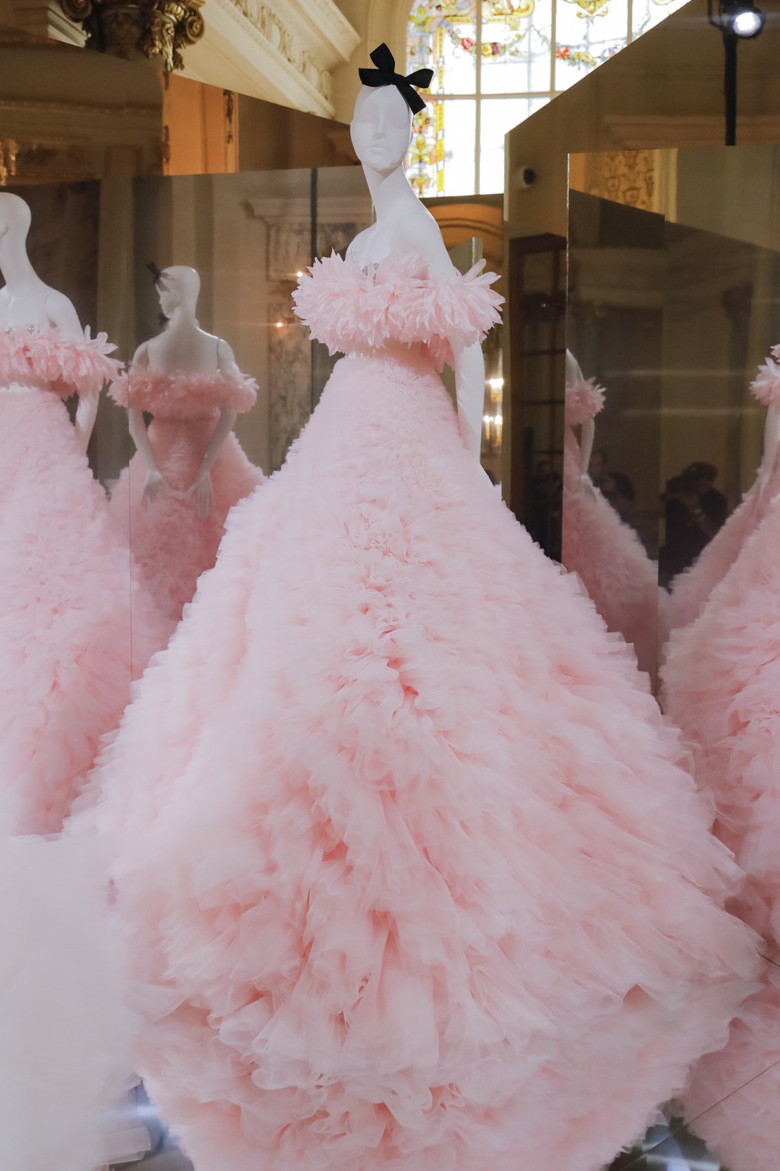 Giambattista Valli A/W 19 Haute Couture | SHOWstudio