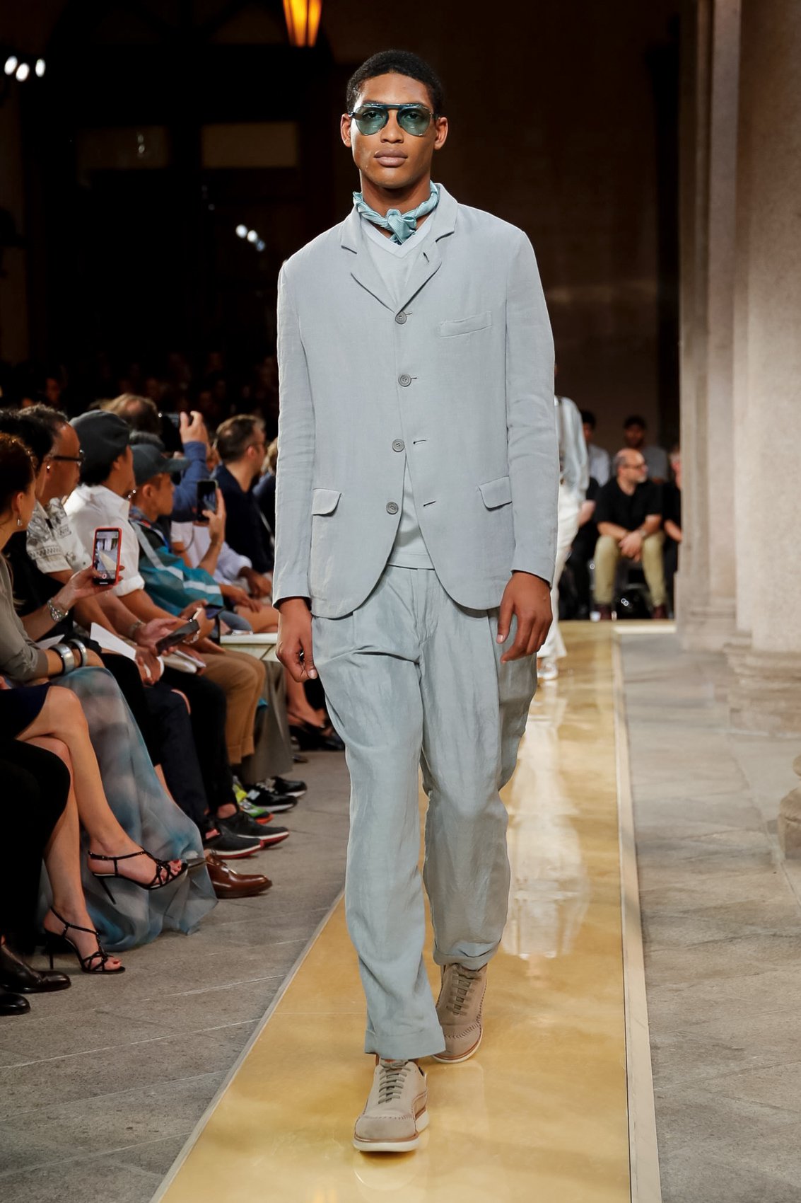 Giorgio 2025 armani menswear