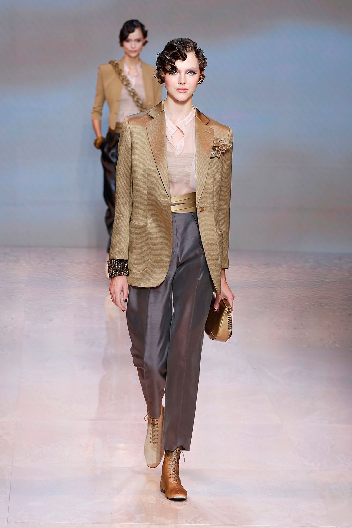 超美品！Giorgio Armani シルク混サイドギャザーロングワンピ L相当 - メルカリ