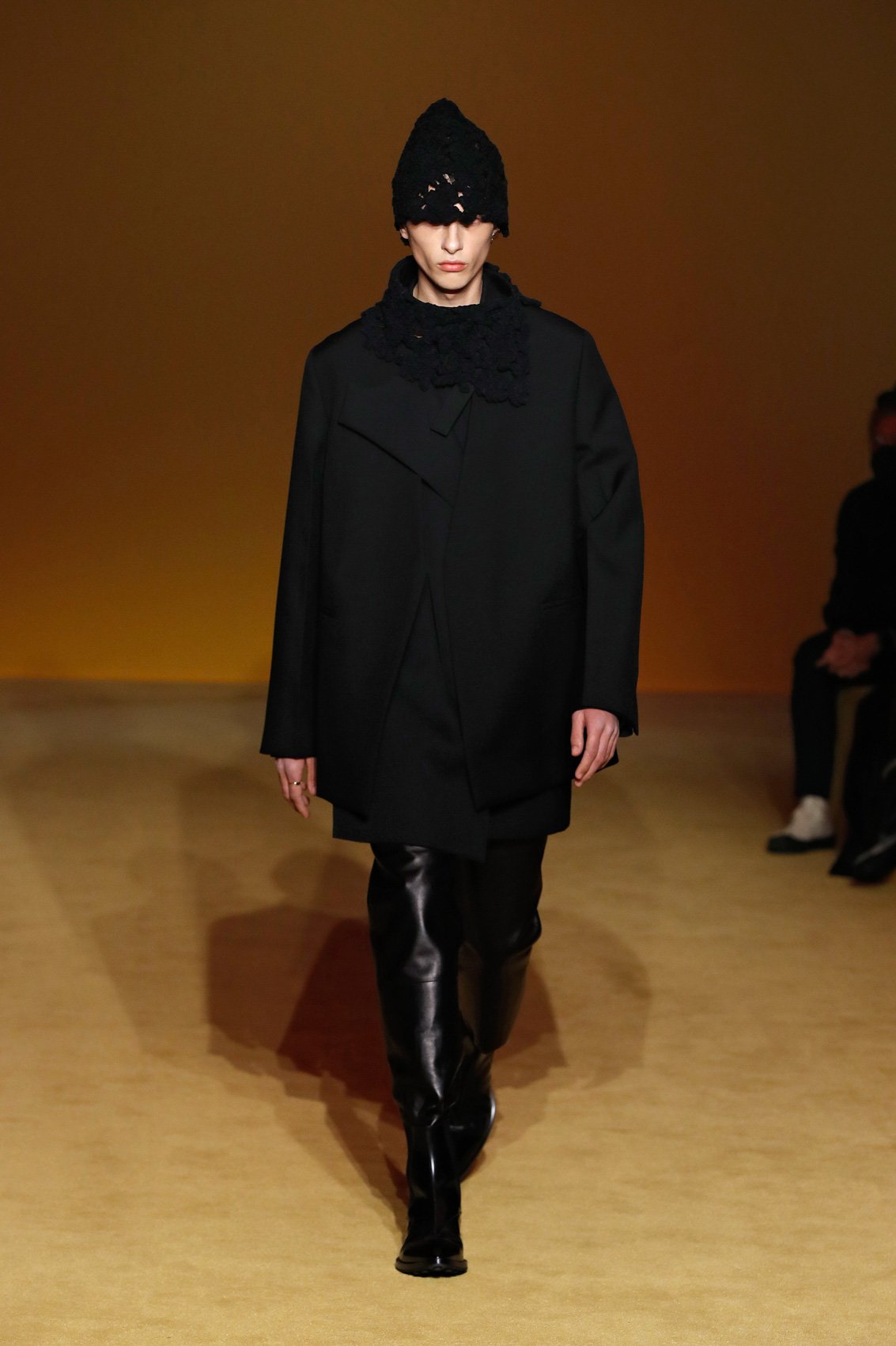 ジャケット・アウター JIL SANDER+ Mackintosh lemaire loewe Loewe embraces radical reduction for its latest menswear