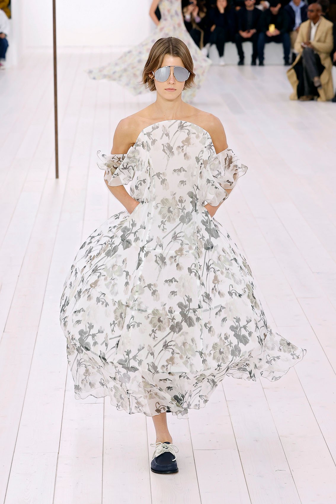 Loewe S/S 25 Womenswear | SHOWstudio