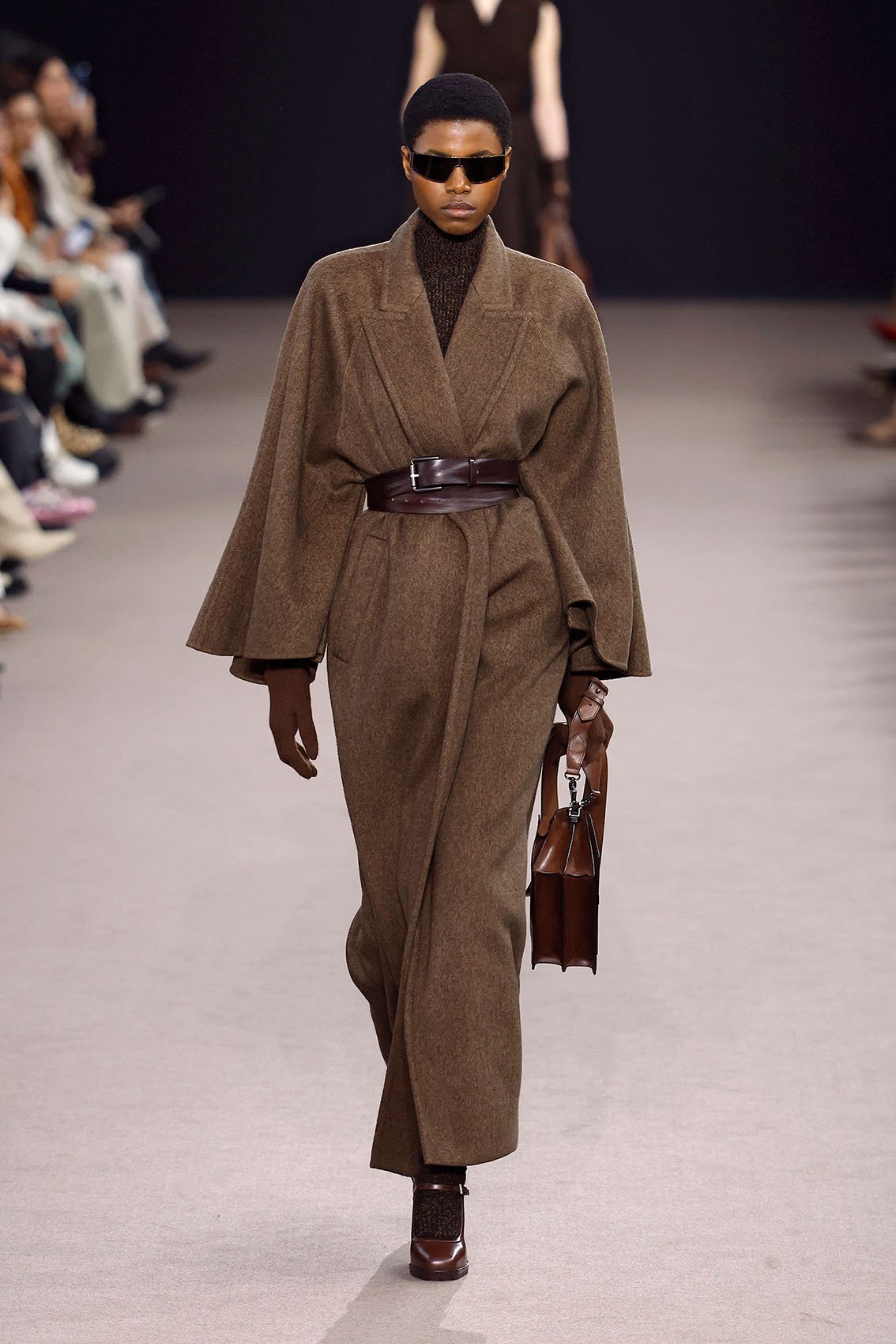Max Mara showcases Spring-Summer 2025 collection | ELLE UZ