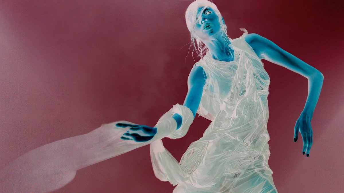 S.W.A.L.K. | SHOWstudio