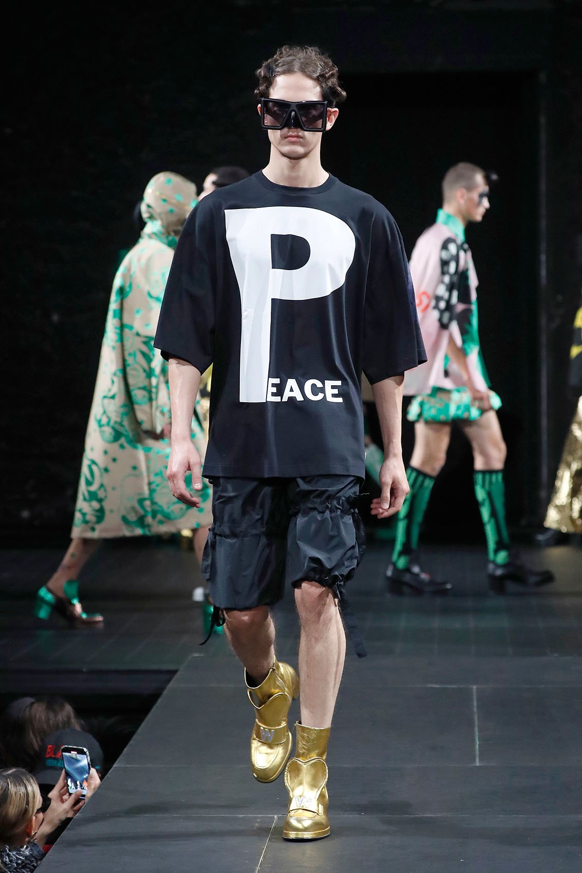 Walter Van BeirendonckポロシャツＭ PFW: WALTER VAN BEIRENDONCK Fall Winter 2022.23 Collection