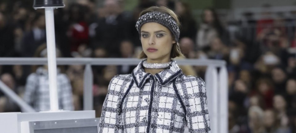 Chanel A/W 17 Womenswear | SHOWstudio