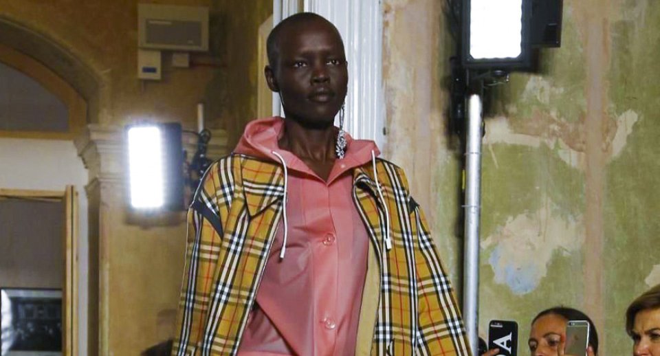 Burberry S/S 18 | SHOWstudio