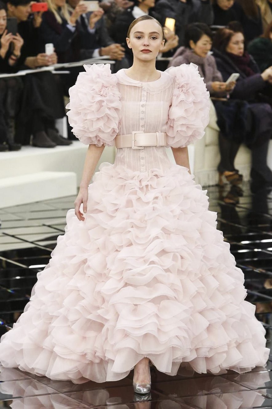 希少品　CHANEL SUPER COLLECTION 2004 Vol.17 Chanel S/S 17 Haute Couture | SHOWstudio