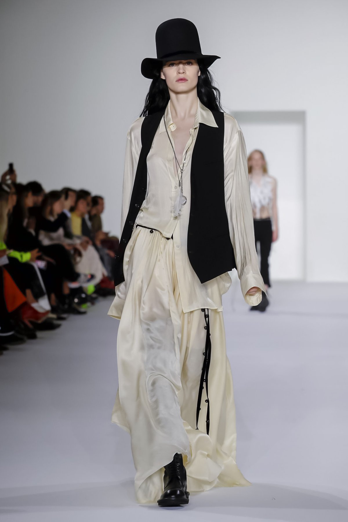 Ann Demeulemeester A/W 19 Womenswear | SHOWstudio