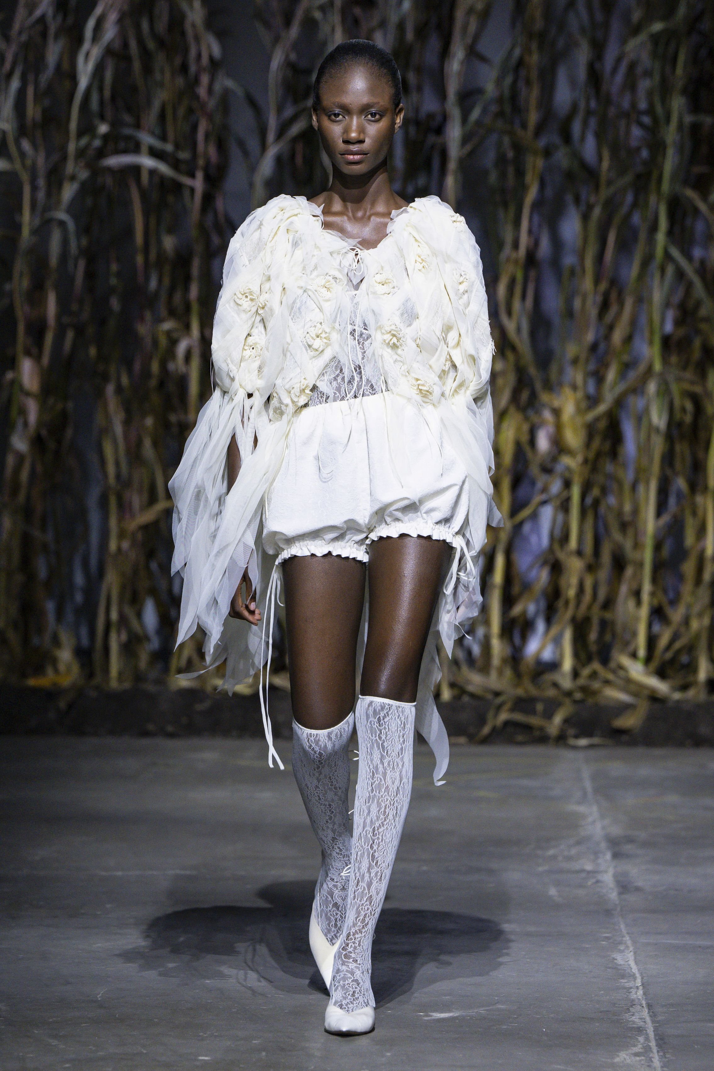 Pauline Dujancourt ポーリーヌデュジャンクール ニットキャミ paulinedujancourt_ss26_runway_